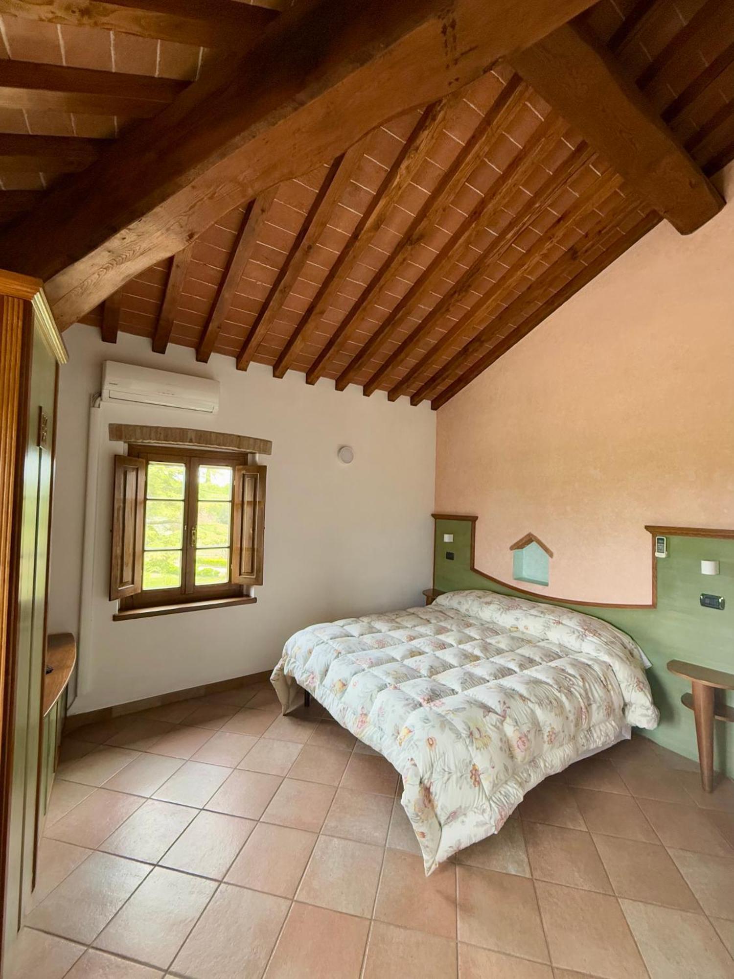 Bed & Breakfast Casale Gregoriano And Apartaments サン・ジミニャーノ エクステリア 写真