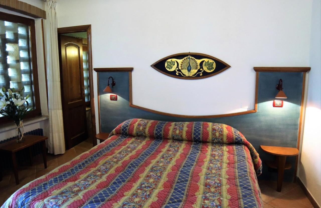 Bed & Breakfast Casale Gregoriano And Apartaments サン・ジミニャーノ エクステリア 写真