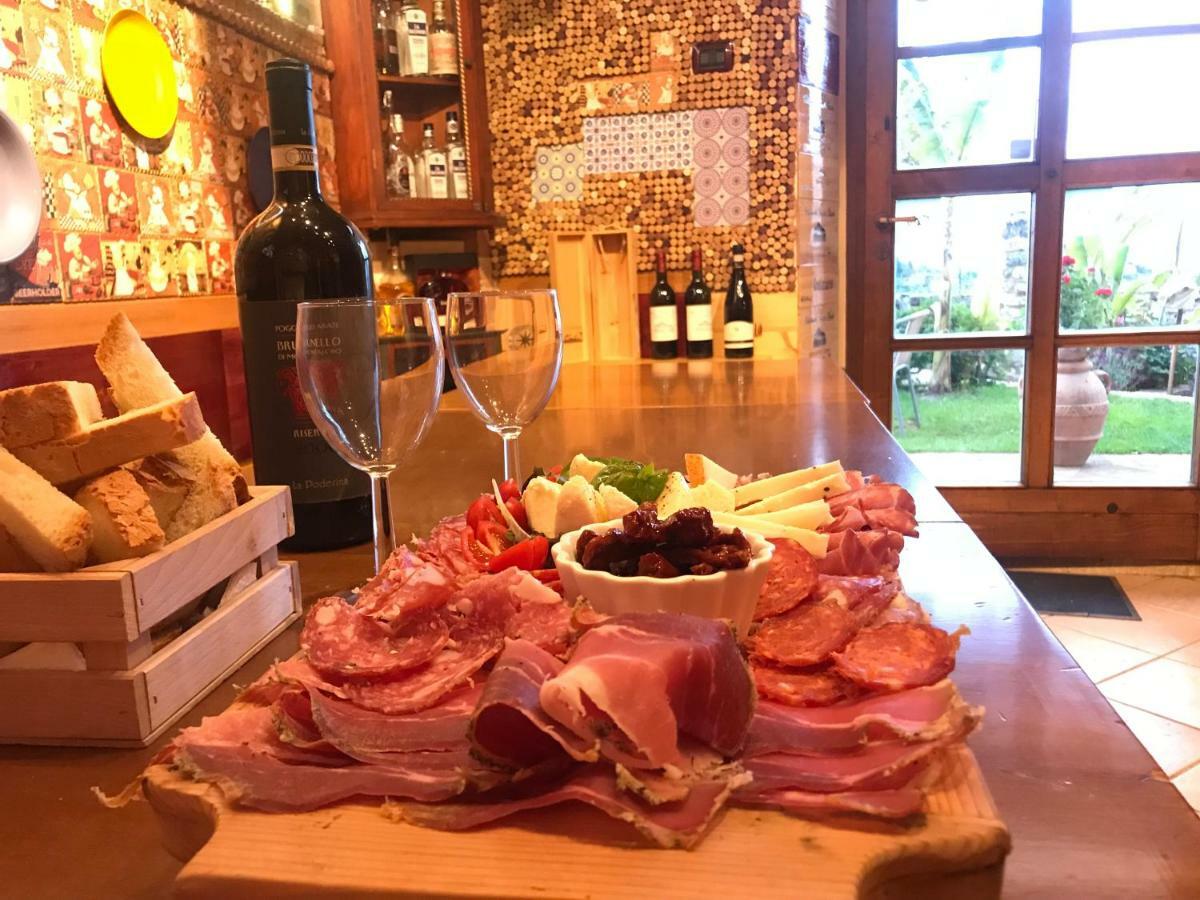 Bed & Breakfast Casale Gregoriano And Apartaments サン・ジミニャーノ エクステリア 写真